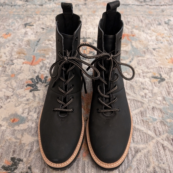 Tom's Frankie Lace-up Boot - Picture 2 of 5